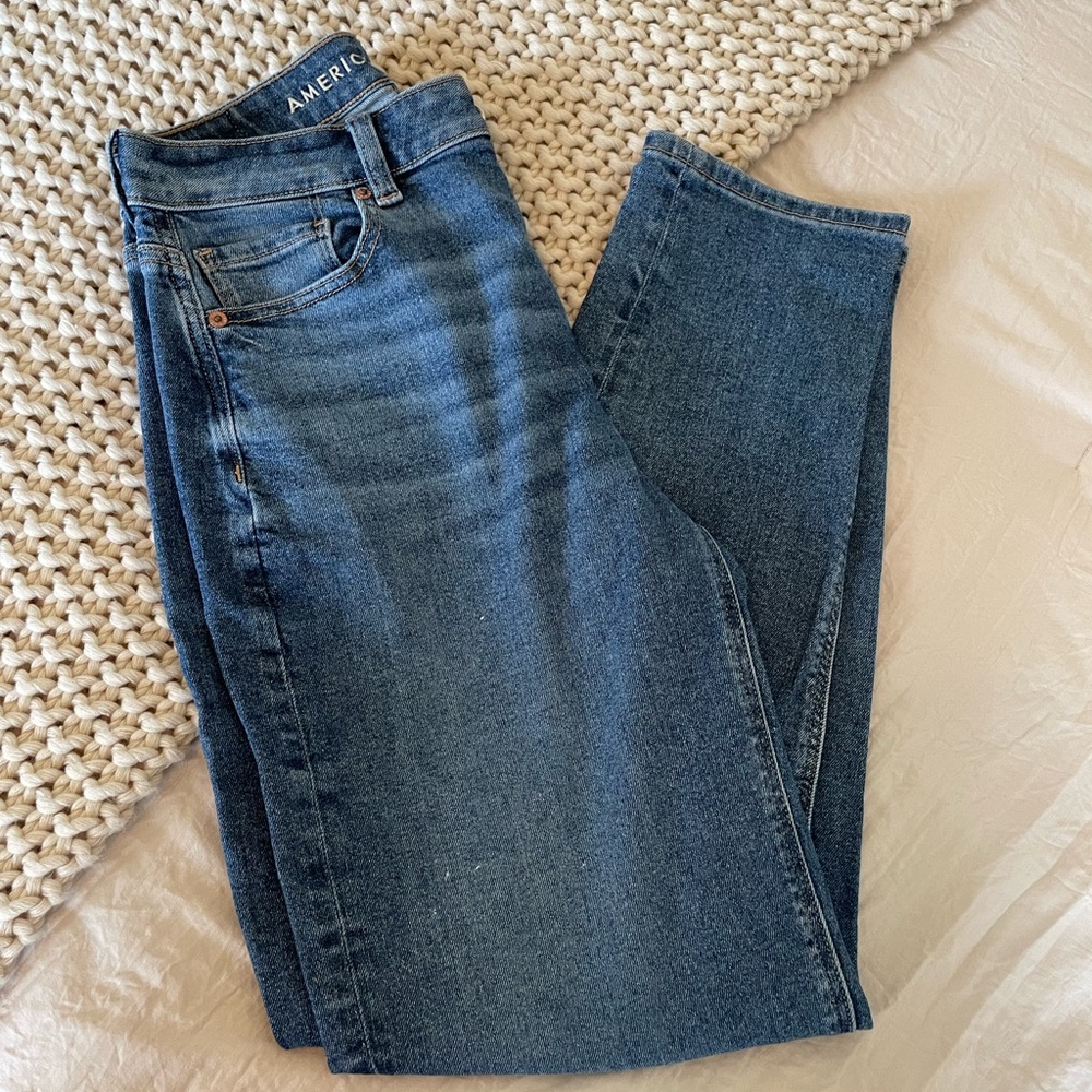 American Eagle Mom Jean